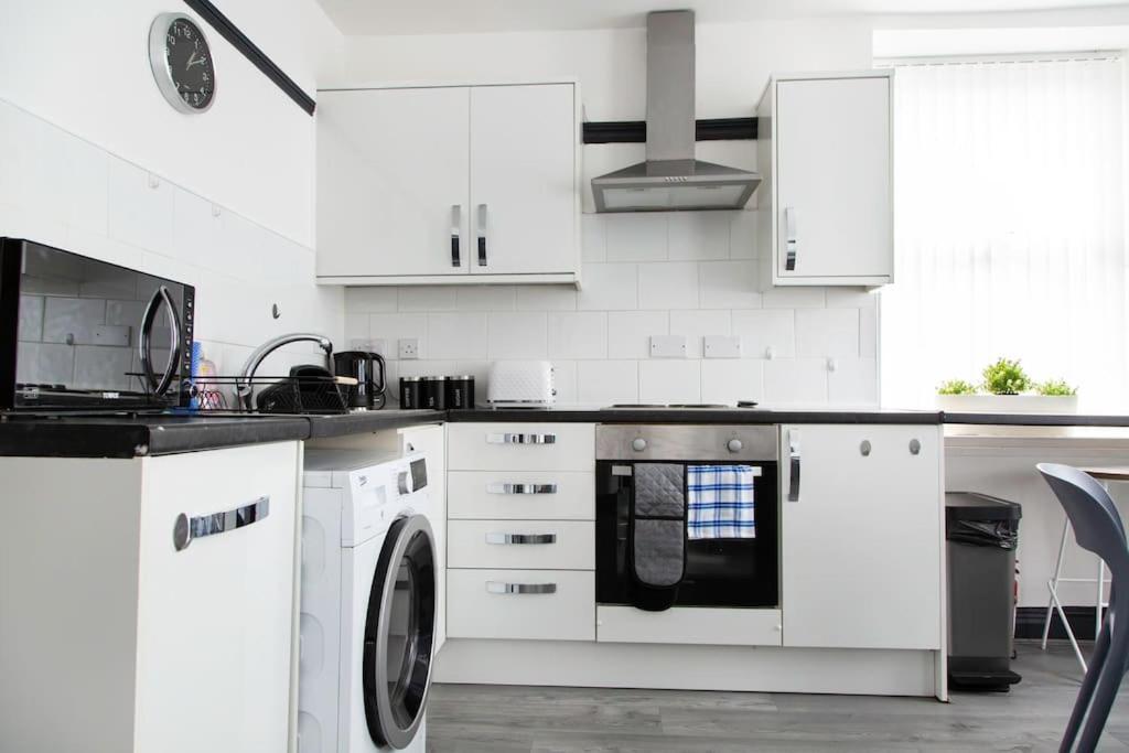 Bootle, Liverpool Modern 1Bed Ft Apartman Kültér fotó